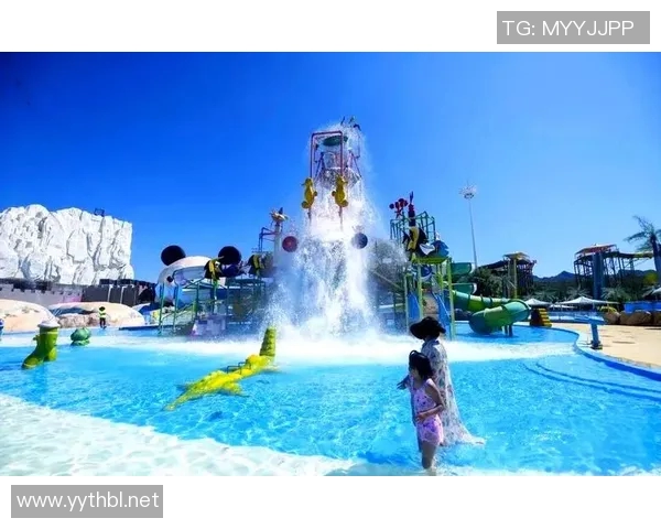 畅享夏日清凉水上乐园带你体验极限水滑道与亲子欢乐水世界