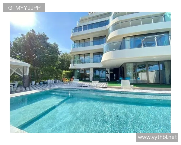 以游泳池为核心打造清凉夏日空间设计理念与实践方案 以游泳池为核心打造清凉夏日空间设计理念与实践方案