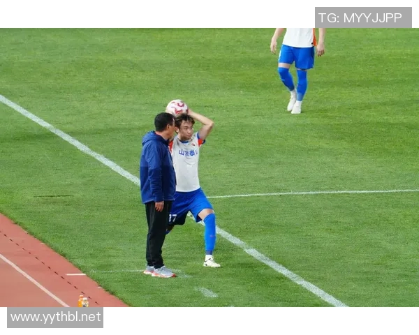 中超球队实力对比与未来发展潜力分析,谁能在亚洲赛场上崭露头角 中超球队实力对比与未来发展潜力分析,谁能在亚洲赛场上崭露头角